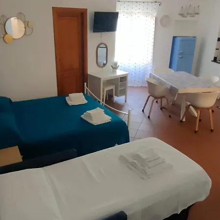 Casa Lavinia - Open Space Con Terrazza Privata بيت للعطل